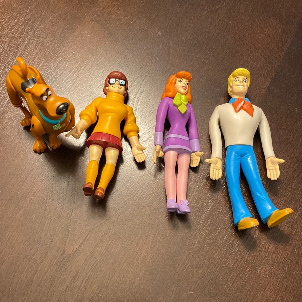 Velma, Daphne, Fred & Scooby Doo rubber action figures